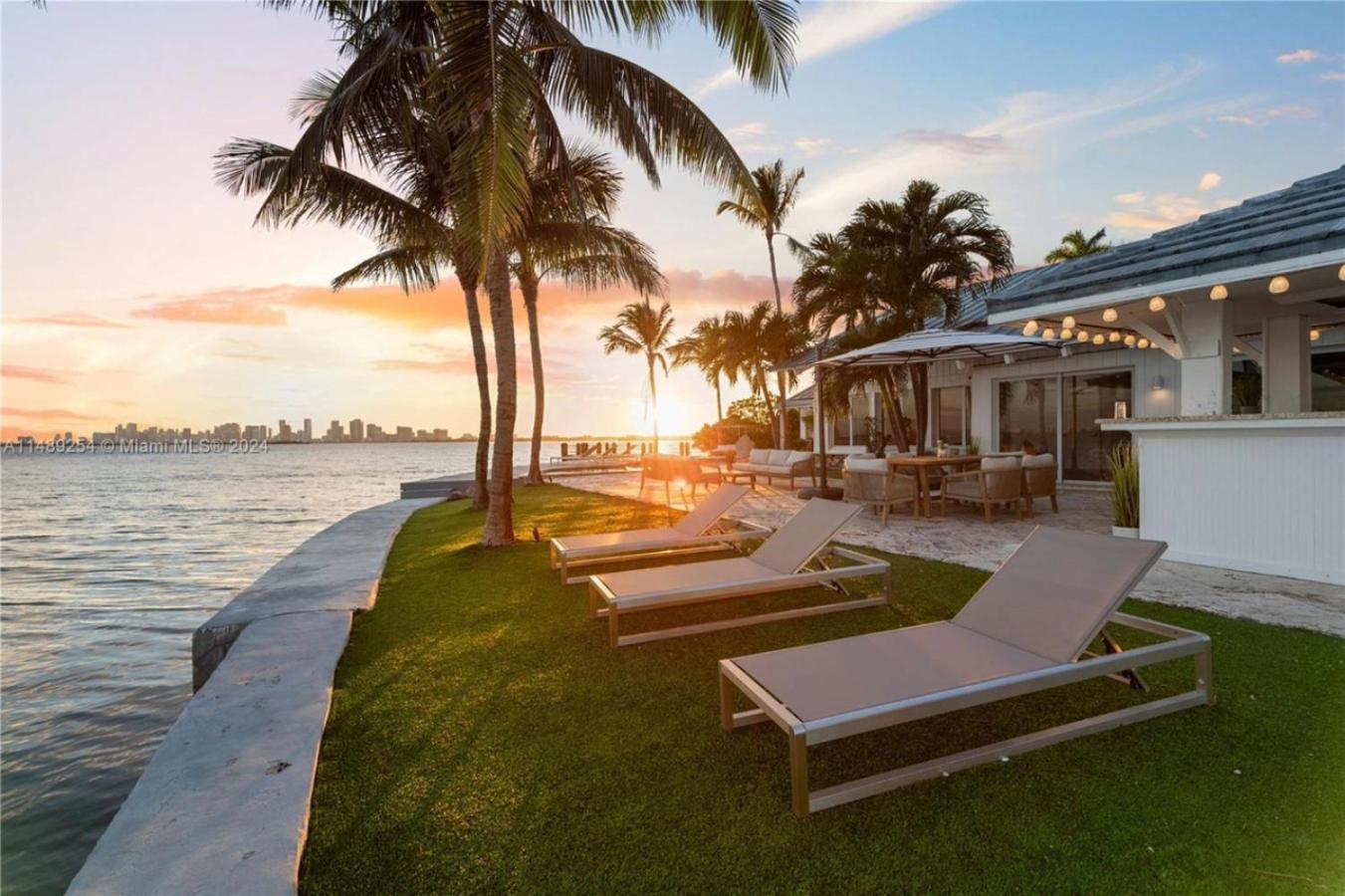 Villa Hashmi Luxury 5Bd & 5Ba Retreat On North Bay Island - Miami Beach, Miami Beach